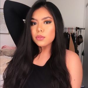 Meet your Posher, Ains